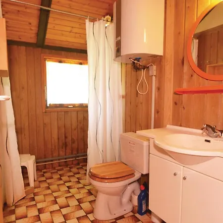 3 Bedroom Pet Friendly In