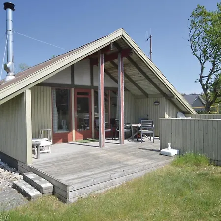 3 Bedroom Pet Friendly In *